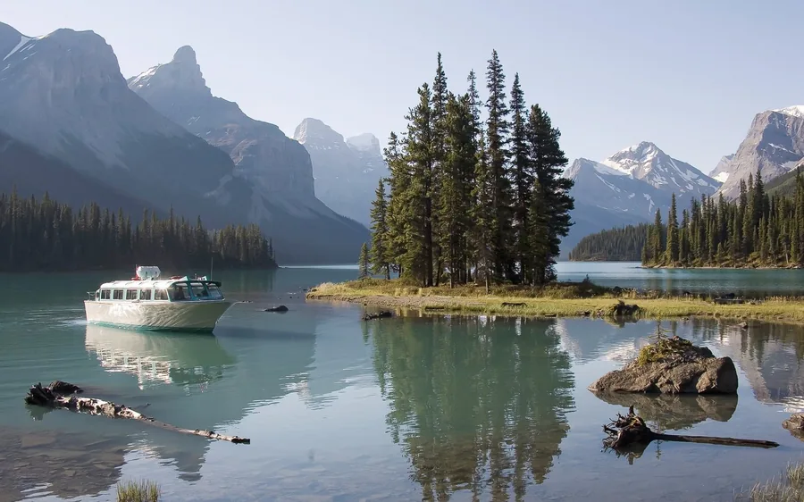 The cruise boat moored beside Spirit Island on Maligne Lake