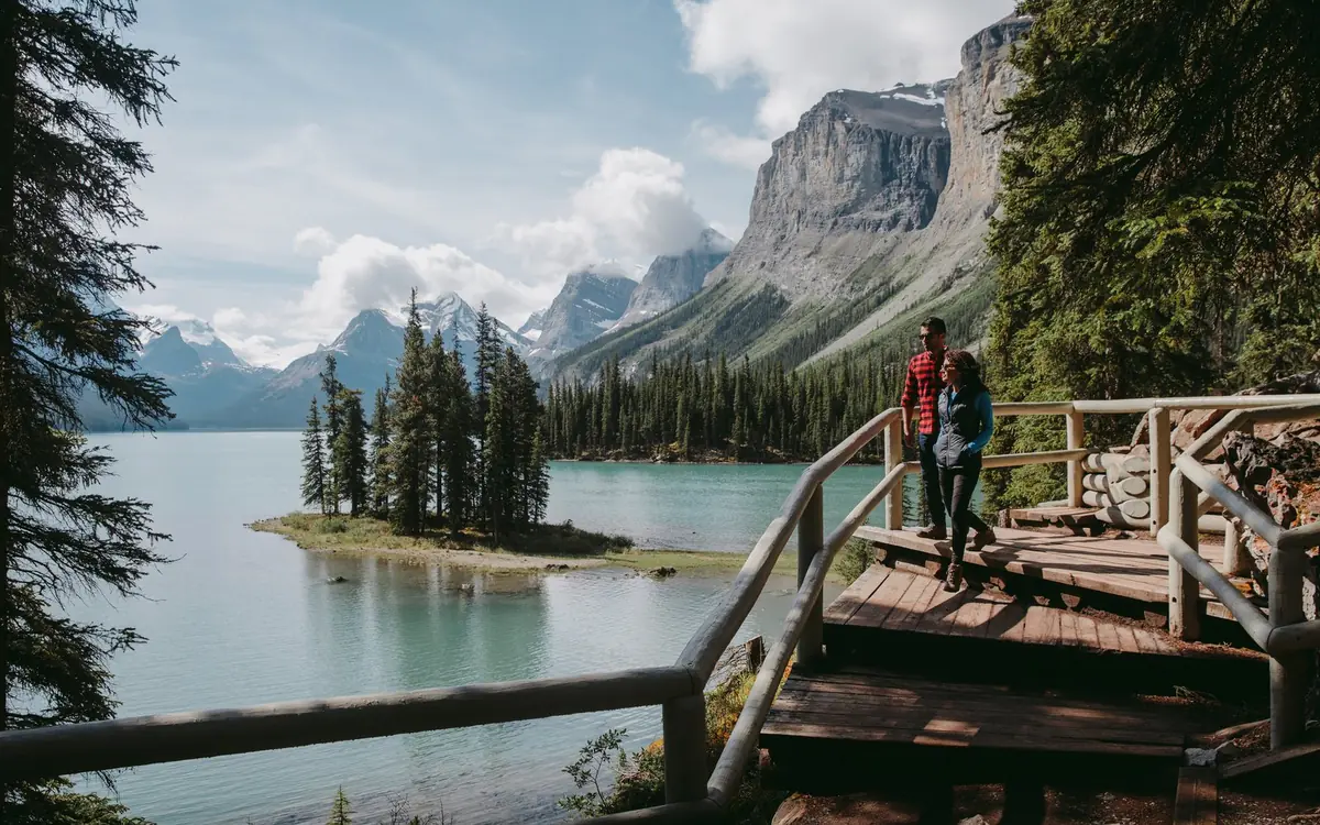 The boardwalk and viewpoint beside Spirit Island